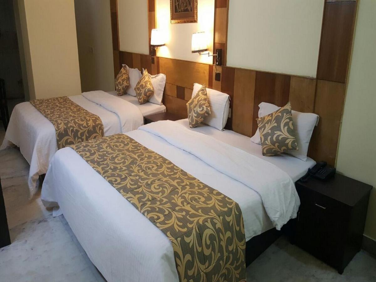 Hotel City Centaur And Convention Center- Vaccinated Staff บังกาลอร์ ภายนอก รูปภาพ